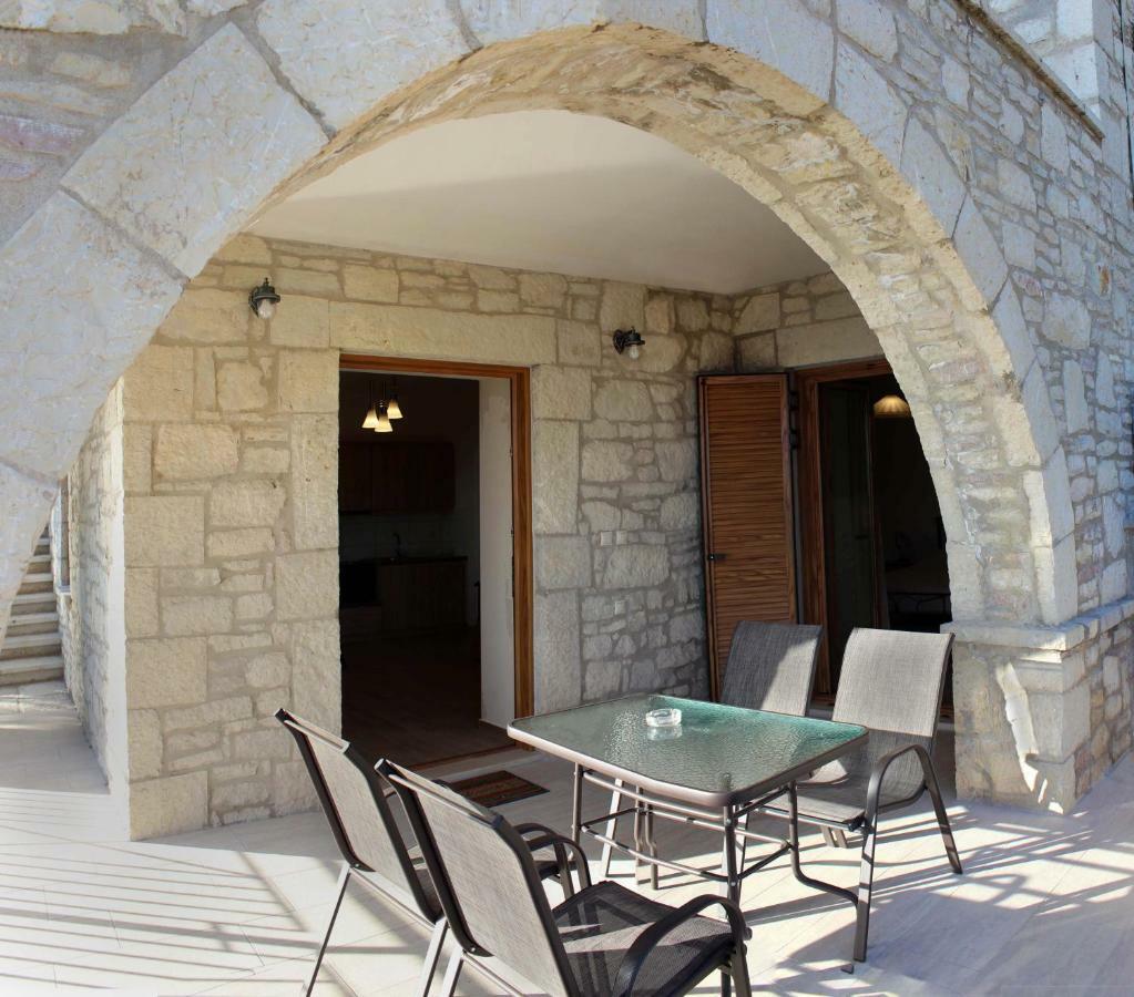 Olive Stonehouses Kalamáta Kültér fotó